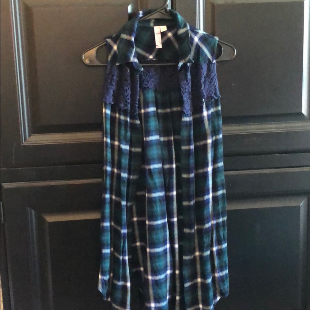 Francesca’s Open Plaid Vest